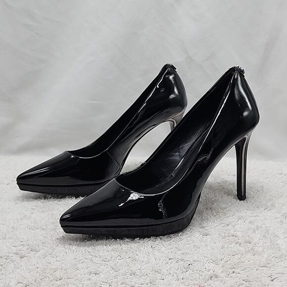 DKNY LEXIE POINTED TOE CLASSIC PUMP BLACK PATENT LEATHER LADIES SIZE 6 GUC - Picture 1 of 16